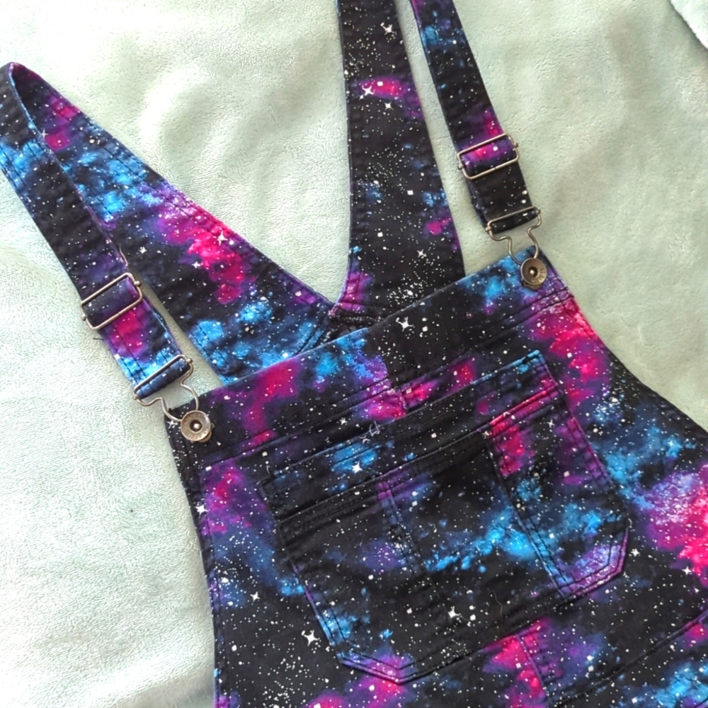 Space print denim overall shorts